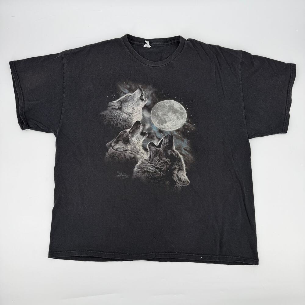 The Mountain Three Wolf Moon T-Shirt Mens 2XL Black Wolves Meme Graphic Tee